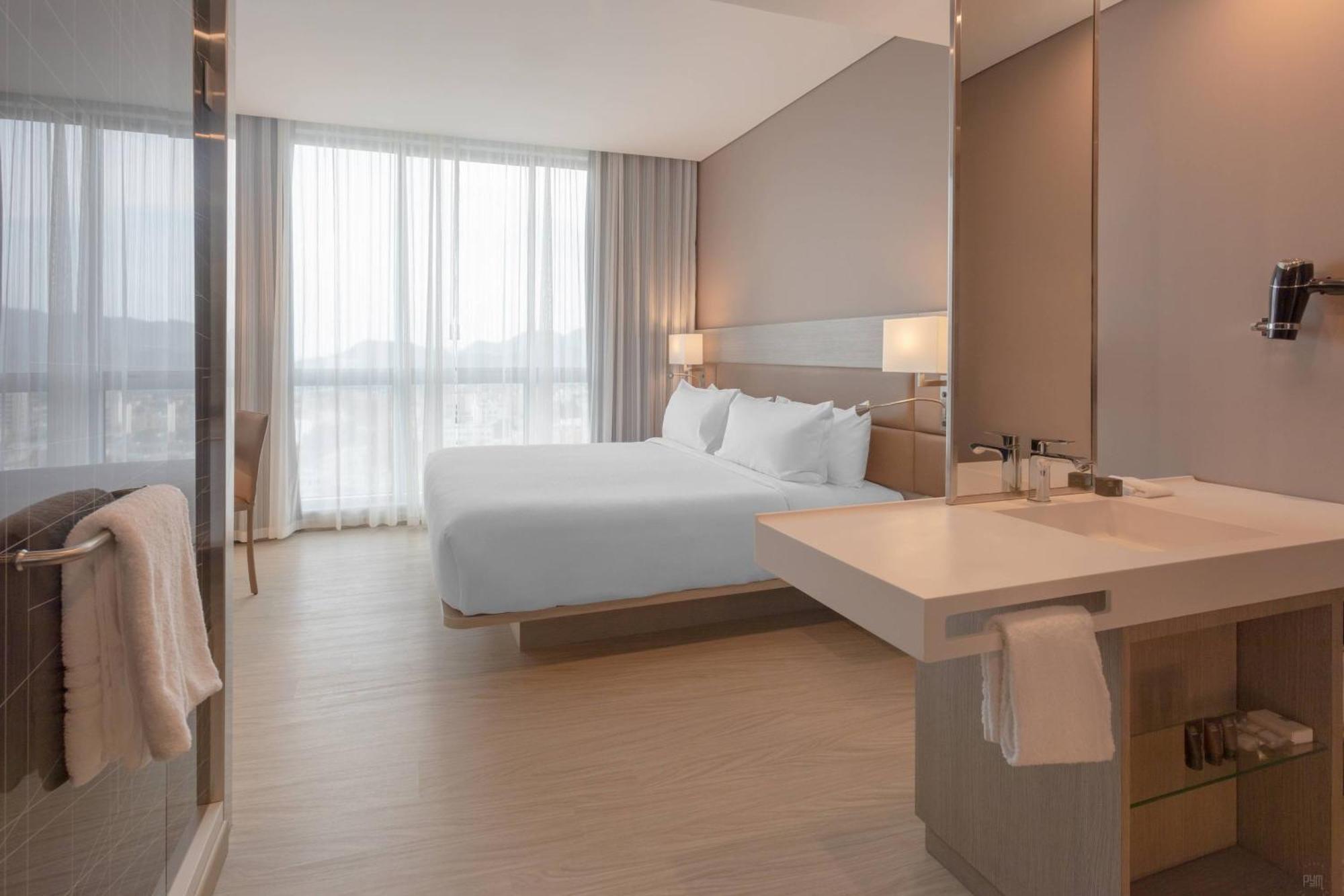 Ac Hotel By Marriott Santa Marta Luaran gambar